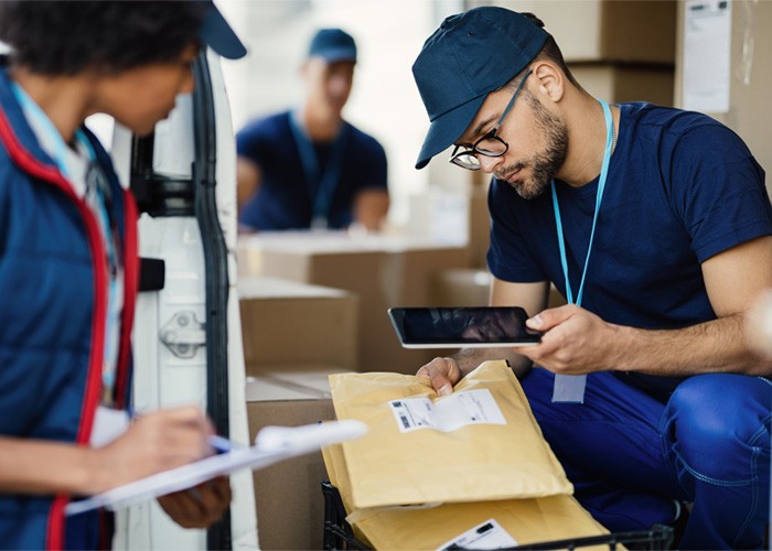 You are currently viewing How LTL Shipping Supports the Electronics Industry with Reliable Delivery