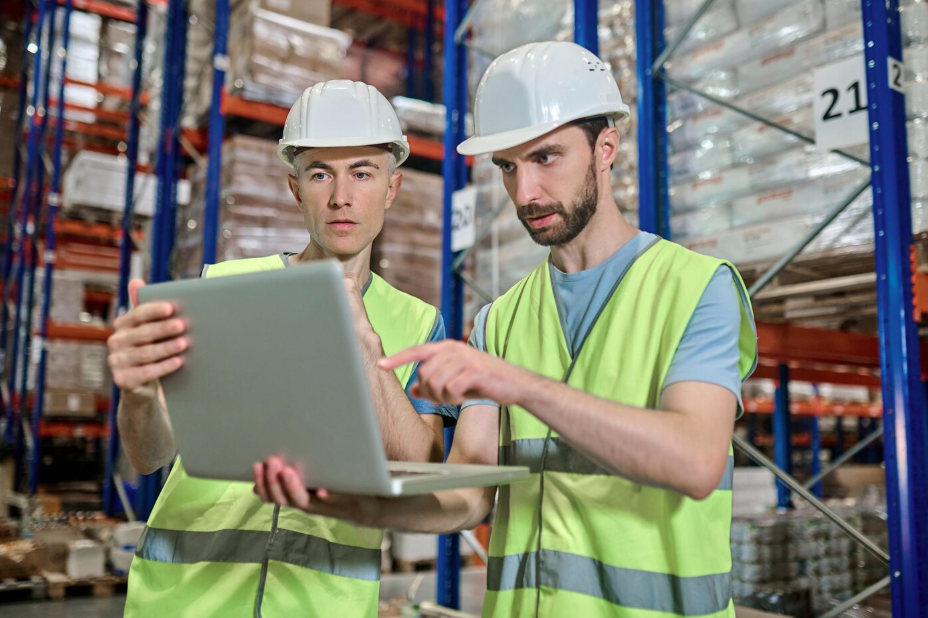 Read more about the article How 3PL Freight Brokers Manage Cargo Insurance & Liabilities